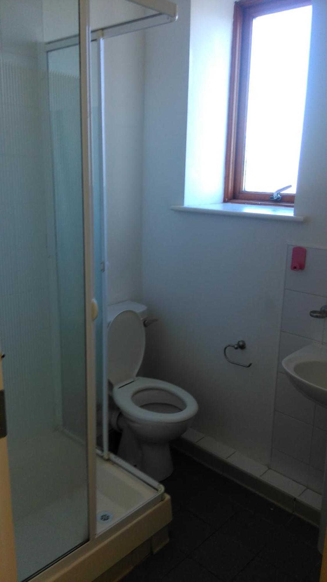 2 Bedroom, 2 Bathroom Apartment Dublin Exterior foto